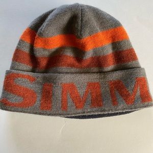 SIMMS wind-stopper beanie